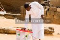 A-Nigerian-casting-his-vote